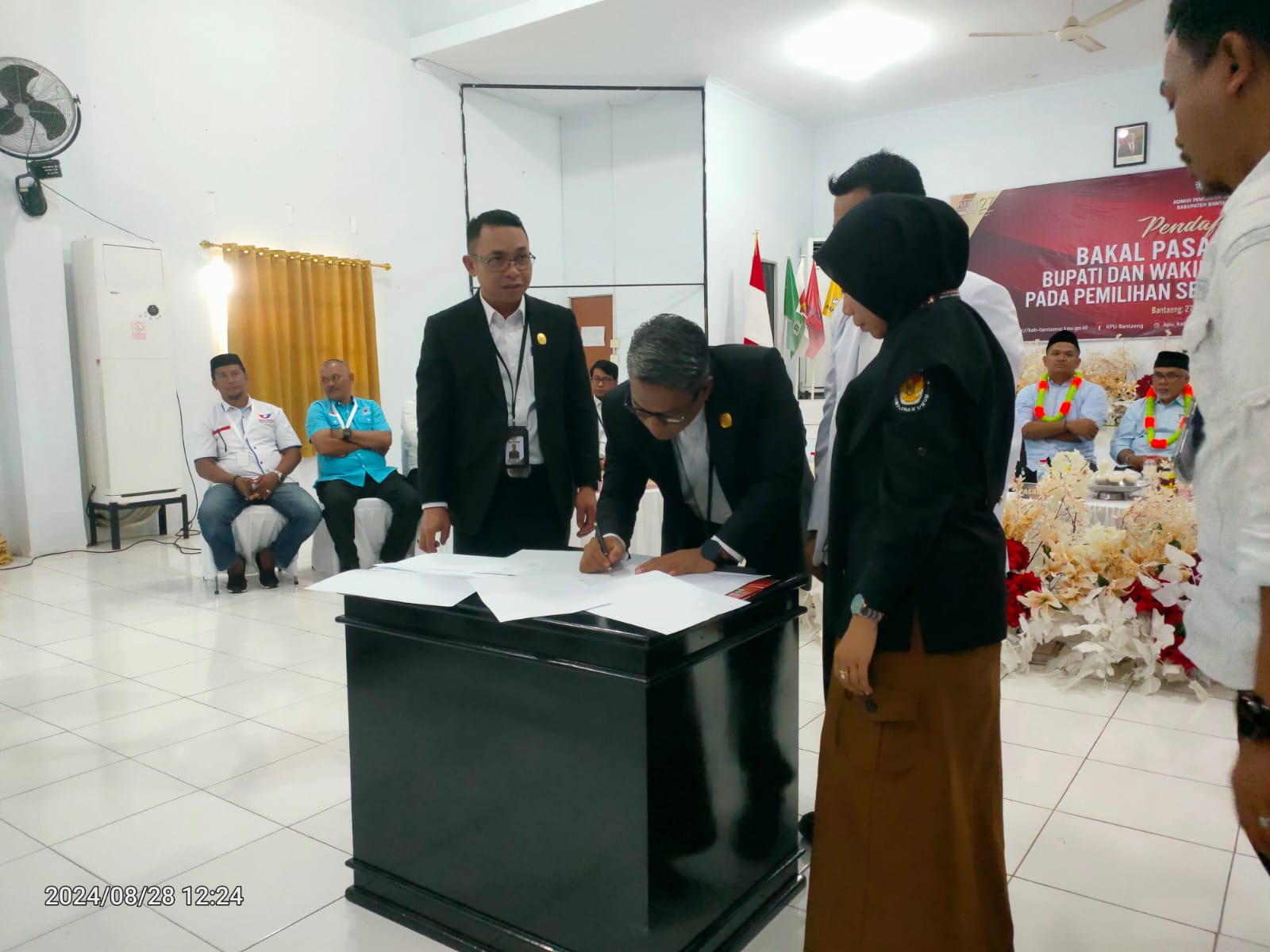 Pendaftaran Calon Bupati dan Wakil Bupati Bantaeng pada pemilihan serengtak Rabu tanggal 28 Agustus